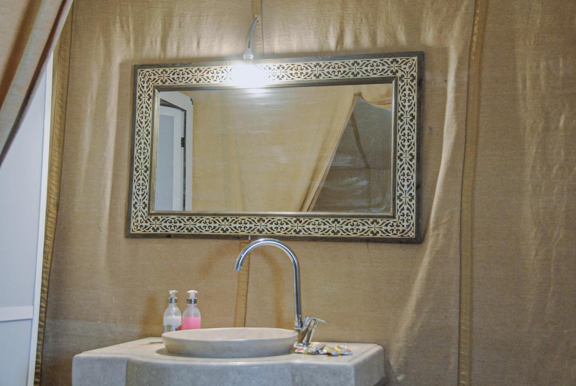 Hotel Camel Trips Luxury Camp Merzouga Esterno foto